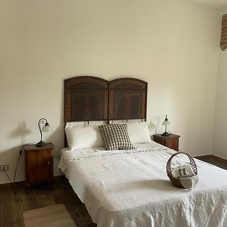 Tenuta Nissole Rocchetta Tanaro ภายนอก รูปภาพ