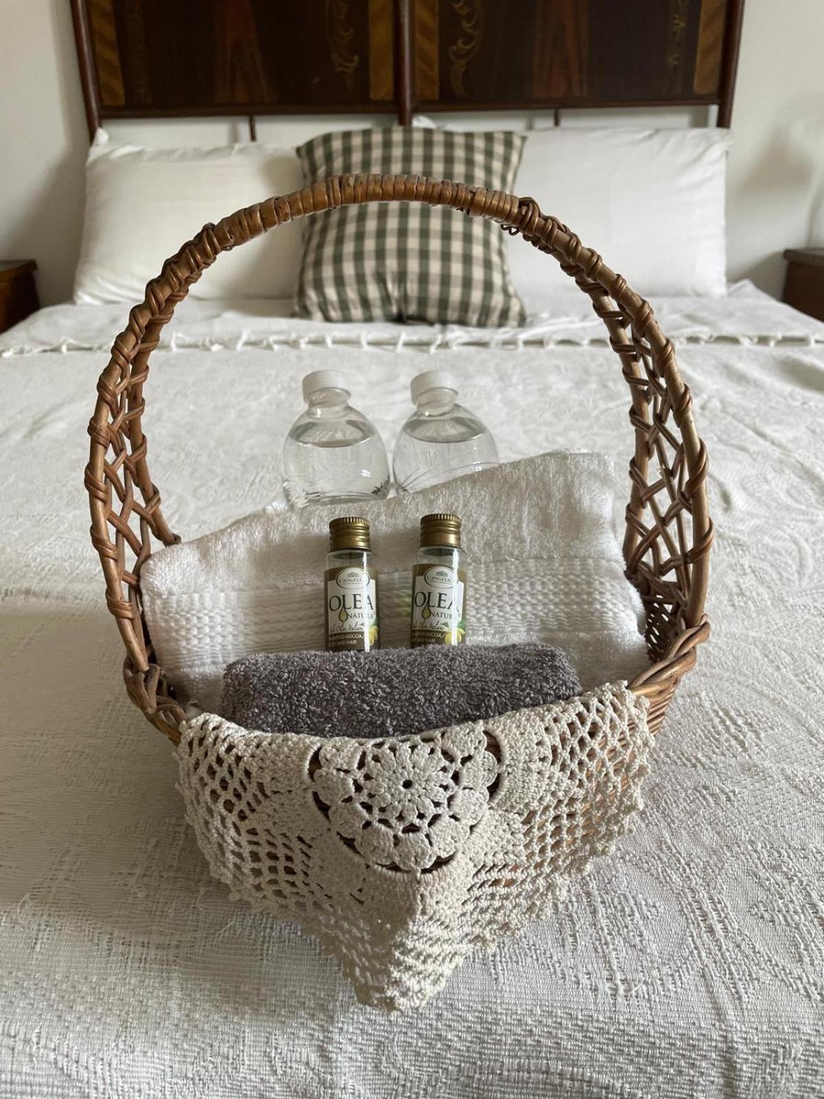 Tenuta Nissole Rocchetta Tanaro ภายนอก รูปภาพ