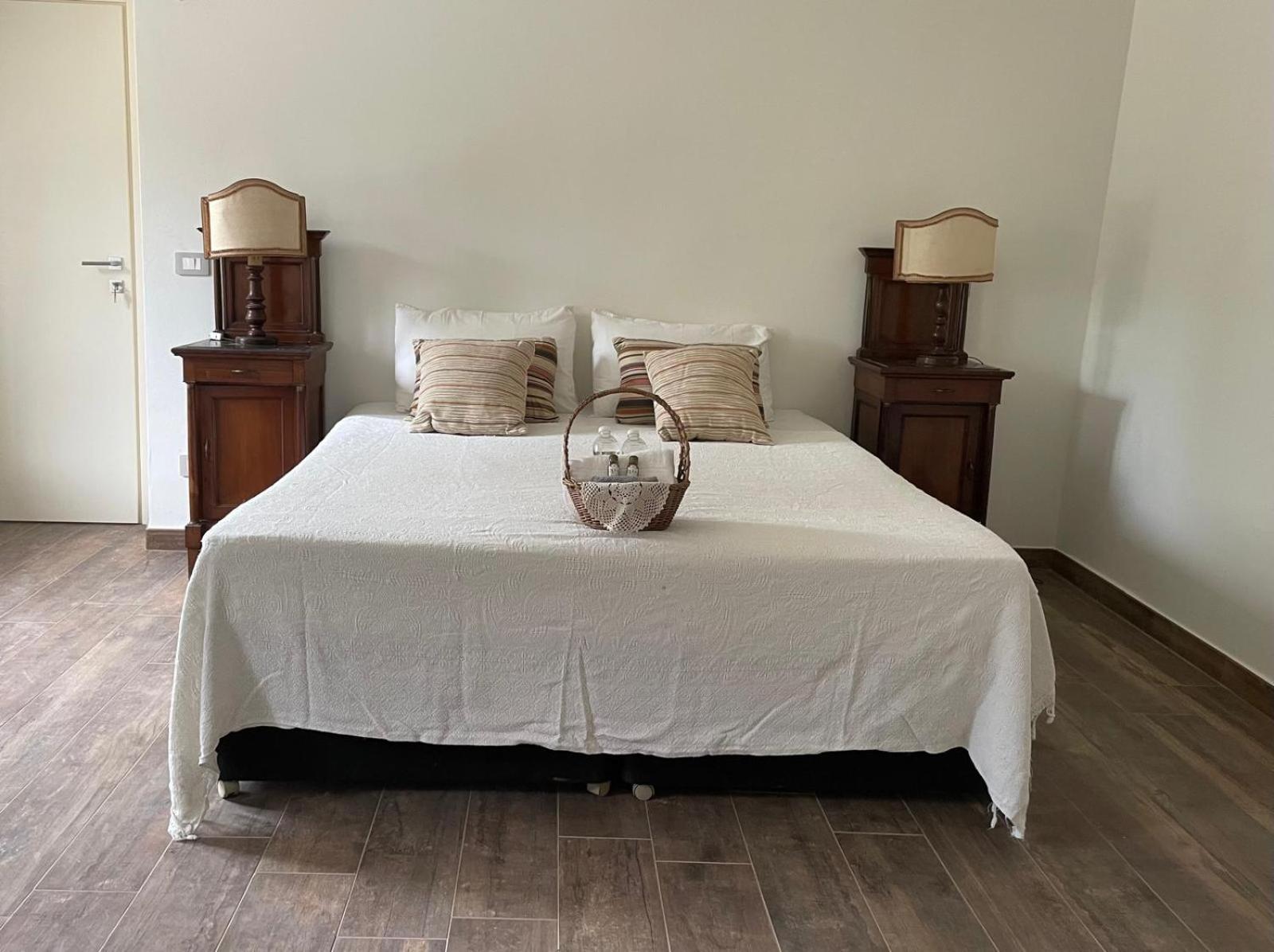 Tenuta Nissole Rocchetta Tanaro ภายนอก รูปภาพ