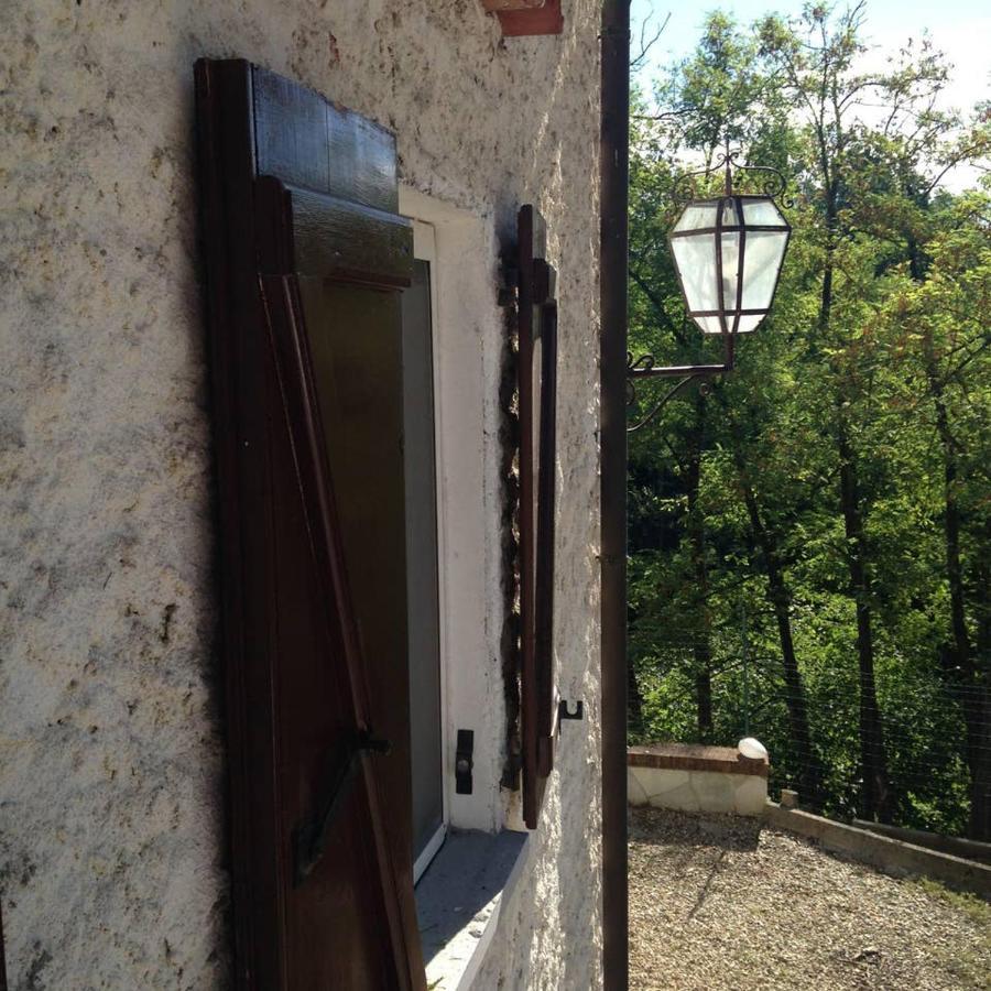 Tenuta Nissole Rocchetta Tanaro ภายนอก รูปภาพ